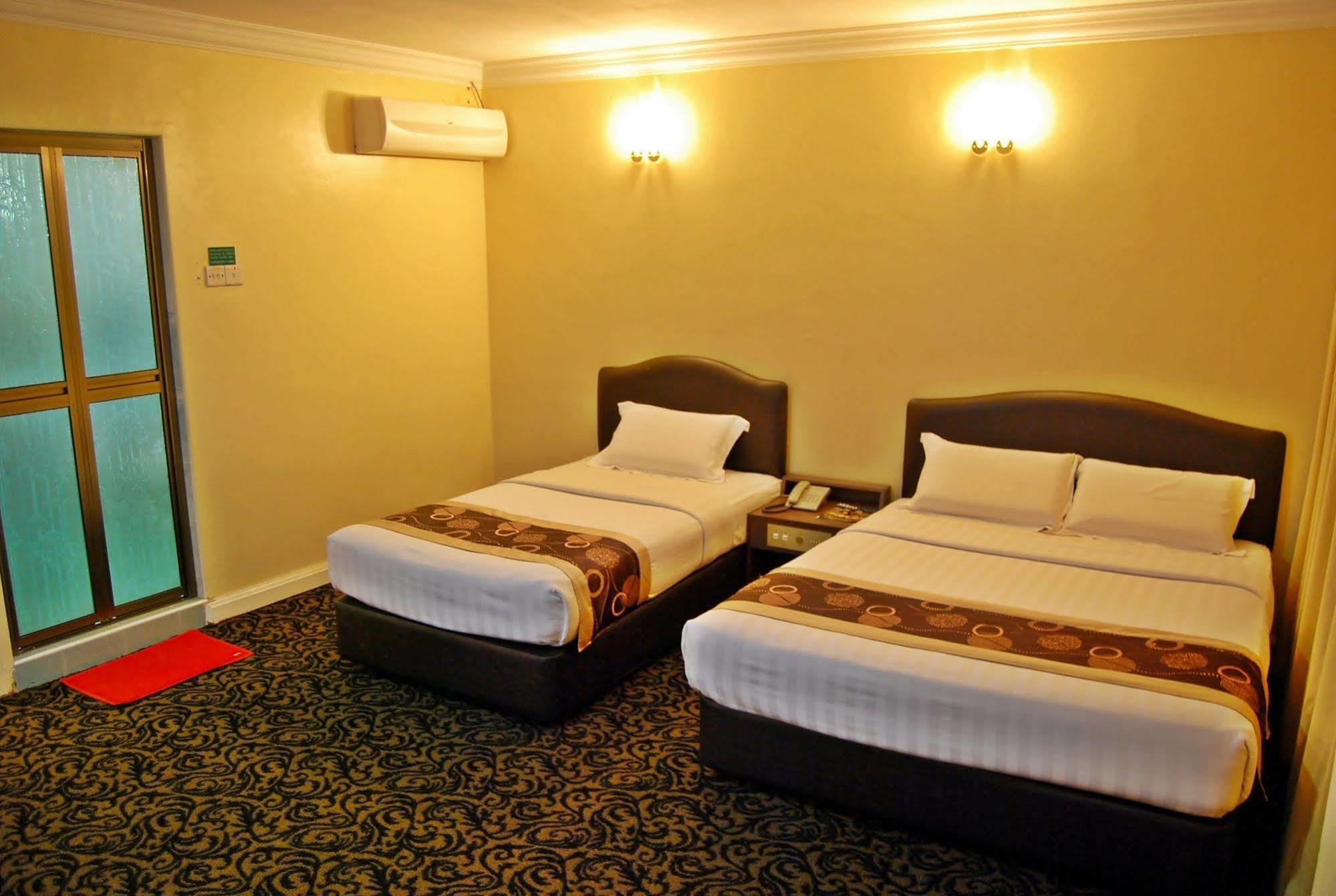 Greenlast Hotel Kuantan Buitenkant foto