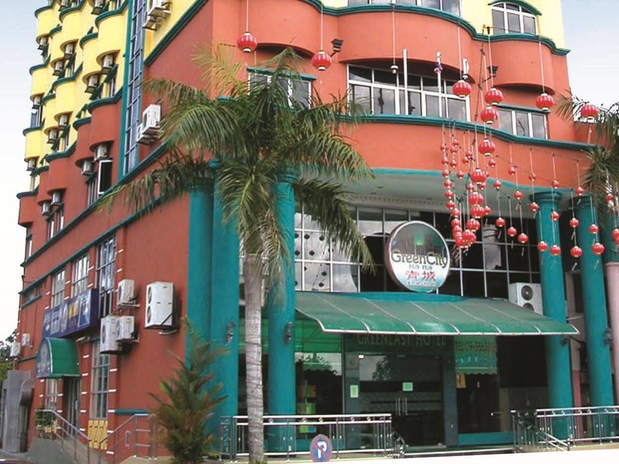 Greenlast Hotel Kuantan Buitenkant foto